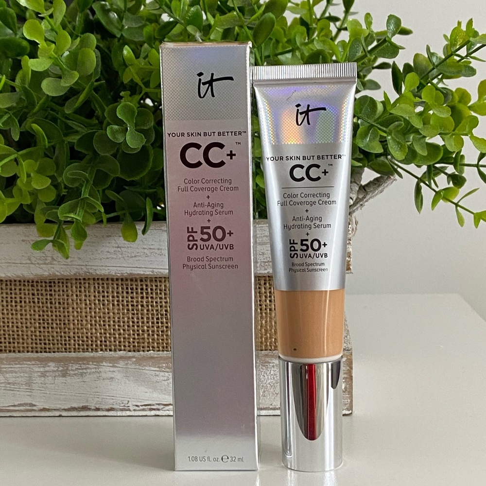 It Cosmetics CC Cream in Medium Tan